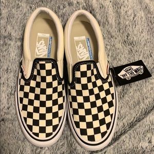 Slip on pro checker board black white